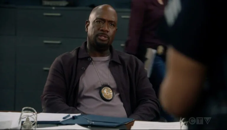 Момент из 7 серии 8 сезона